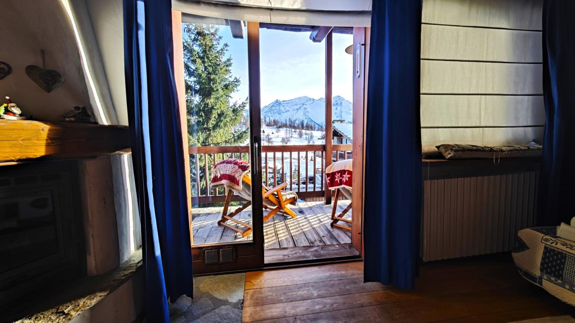 Hostdomus - Imperial Chalet Villa Sestriere Ngoại thất bức ảnh